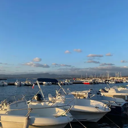 Apartment 3 Near The Beaches Six-Fours-les-Plages