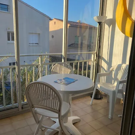 3 Near The Beaches Apartment